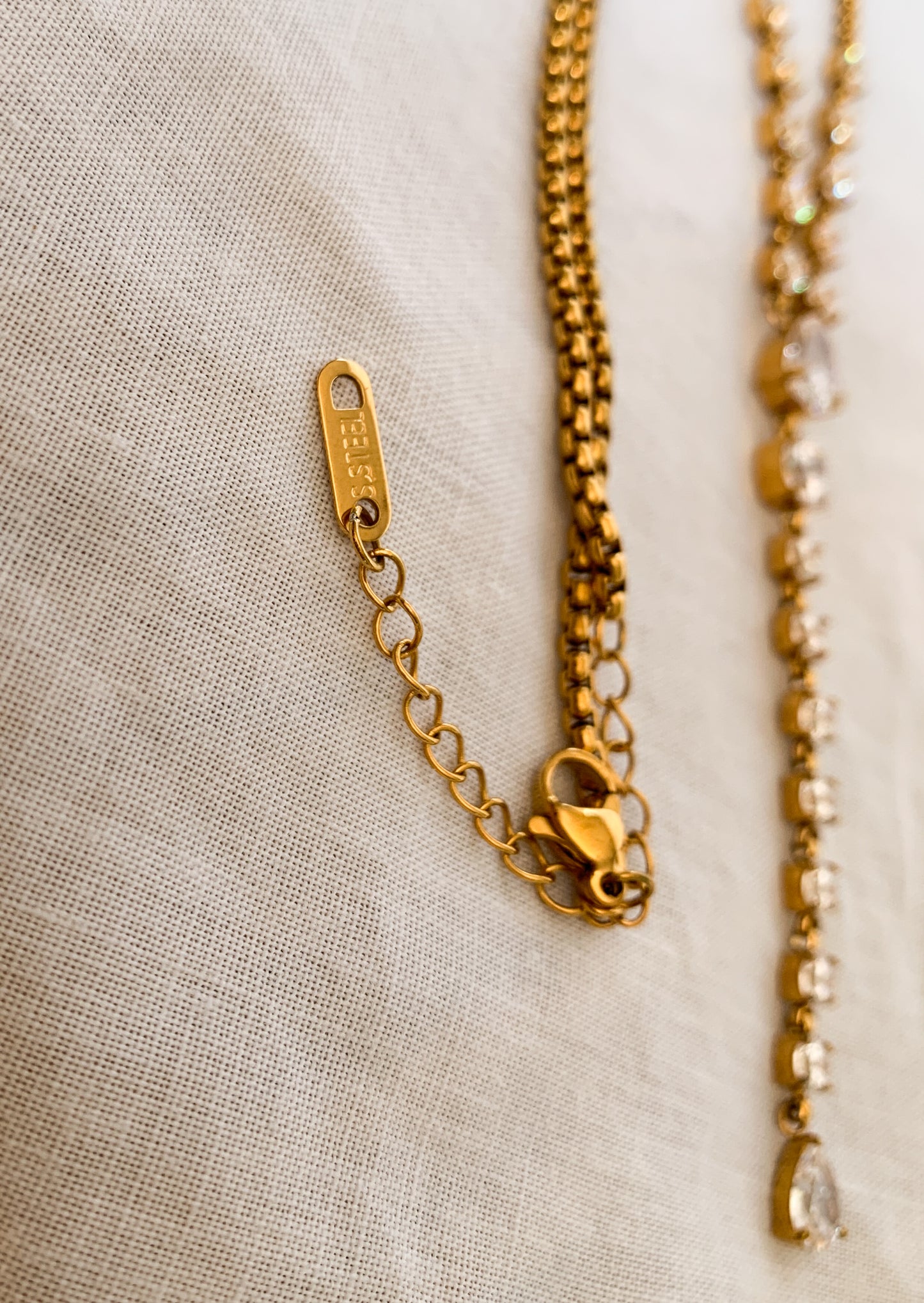 Dew - Y shape necklace