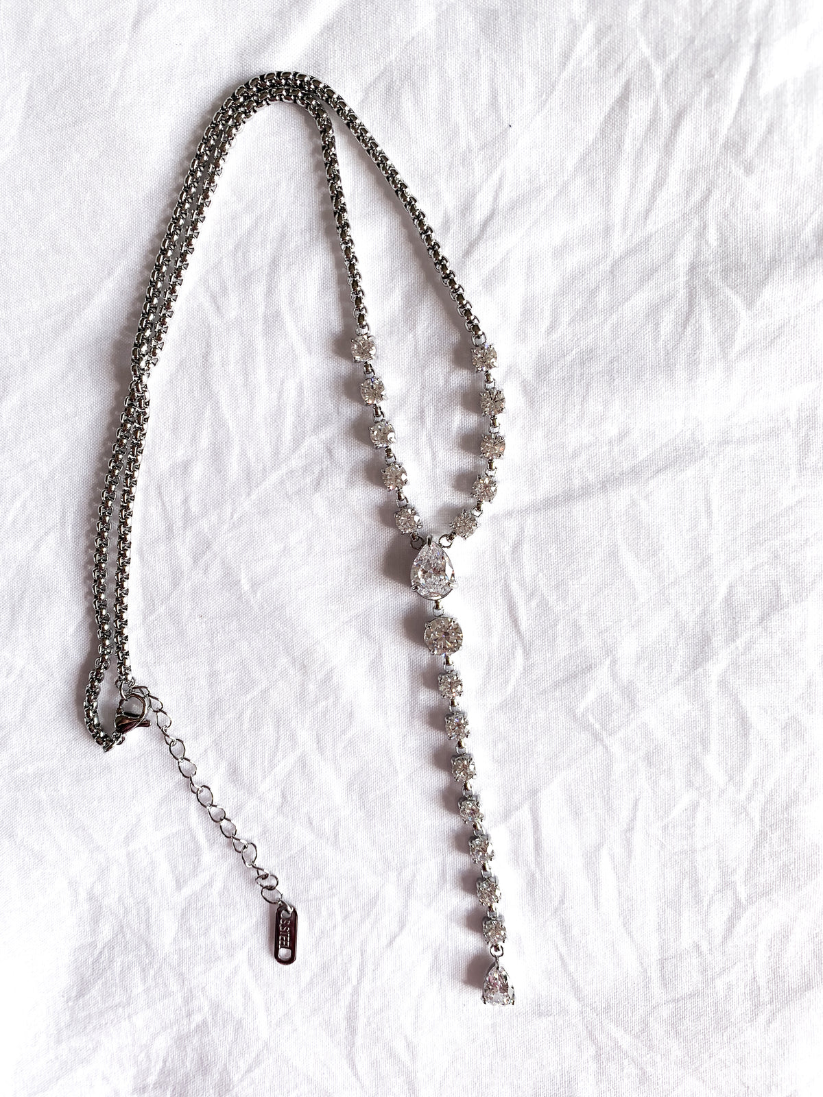 Dew - Y shape necklace (YG/WG)